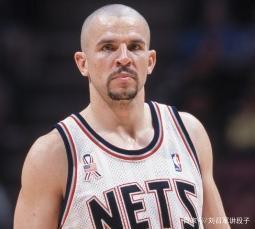 他们通过一 他们通过一